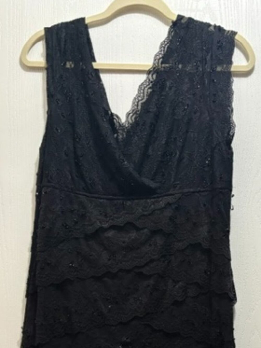Black Tiered Lace Beaded Sheath Dress V Neck Sleeveless Size 16